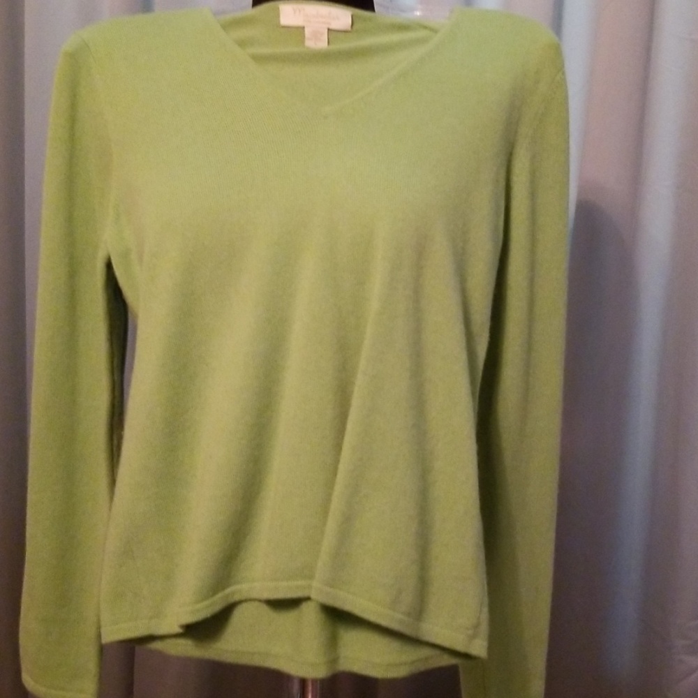 Cashmere sweater-worn once